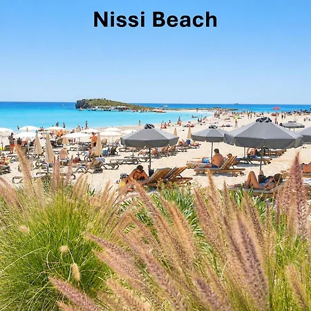 Narcissos 'nissi Beach' C2 *