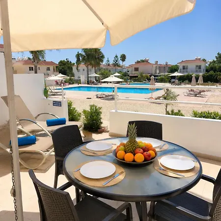 Apartman Narcissos 'nissi Beach' C2 *