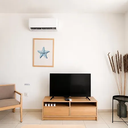 Apartman Narcissos 'nissi Beach' C2 *