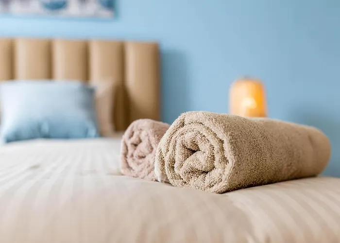 Narcissos 'nissi Beach' C2